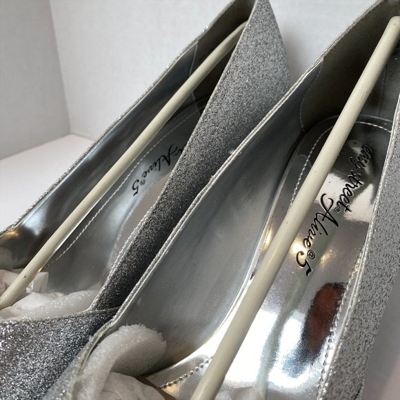 COPY - Easy Street - Alive @5 - Ravish Pump - Silver Glitter - Size 9 W - New i… - Picture 2 of 12
